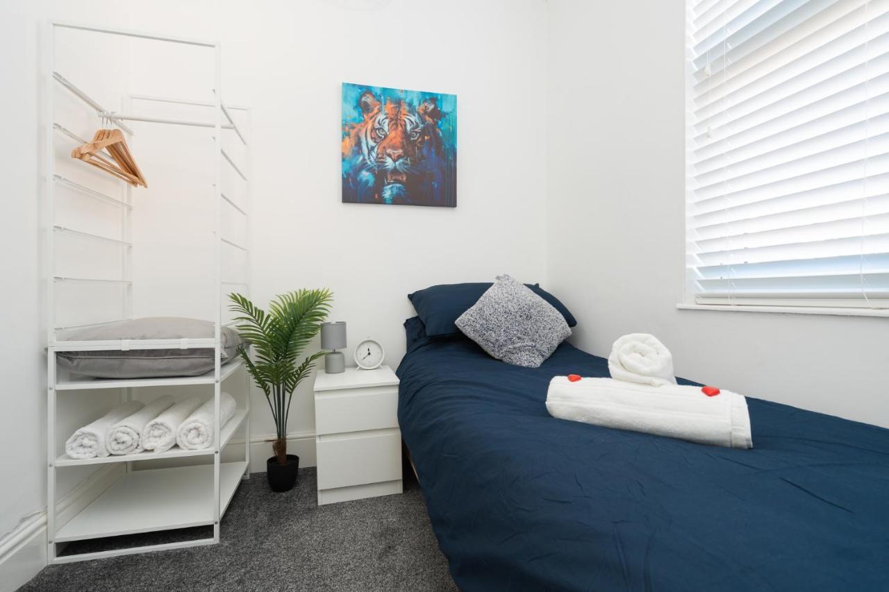 Hornsey Lodge - Strictly No Parties Liverpool Eksteriør bilde
